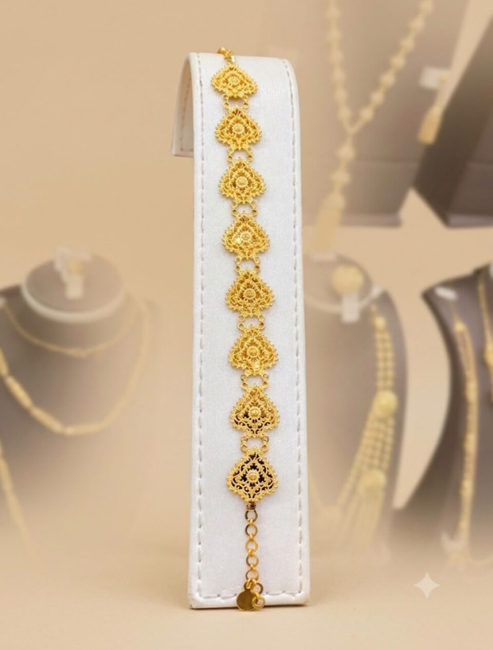 1119 اساور